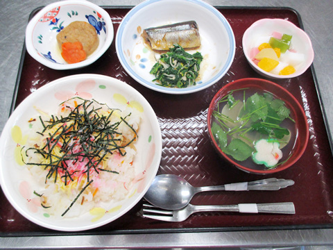 お食事